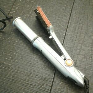 InStyler Straightening Iron